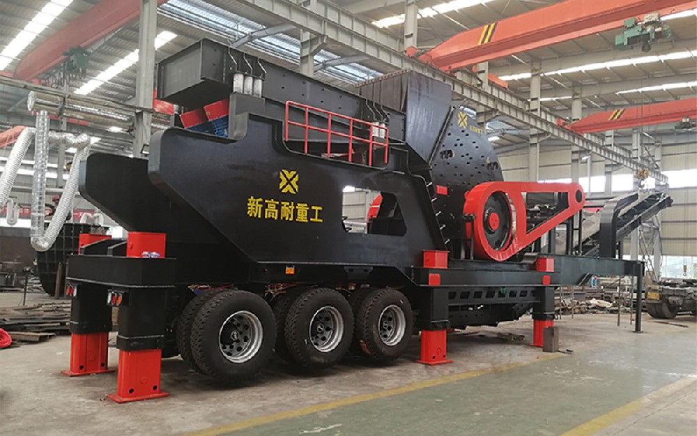 The mobile crusher can measure the size of the discharge port by the rotation method