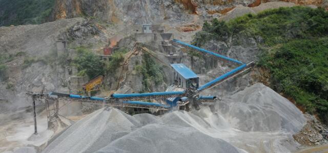 300tph stone production line in Bama County, Hechi City, Guangxi Province